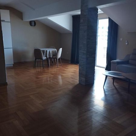 The Old Town Terrace Apartments 부드바 외부 사진