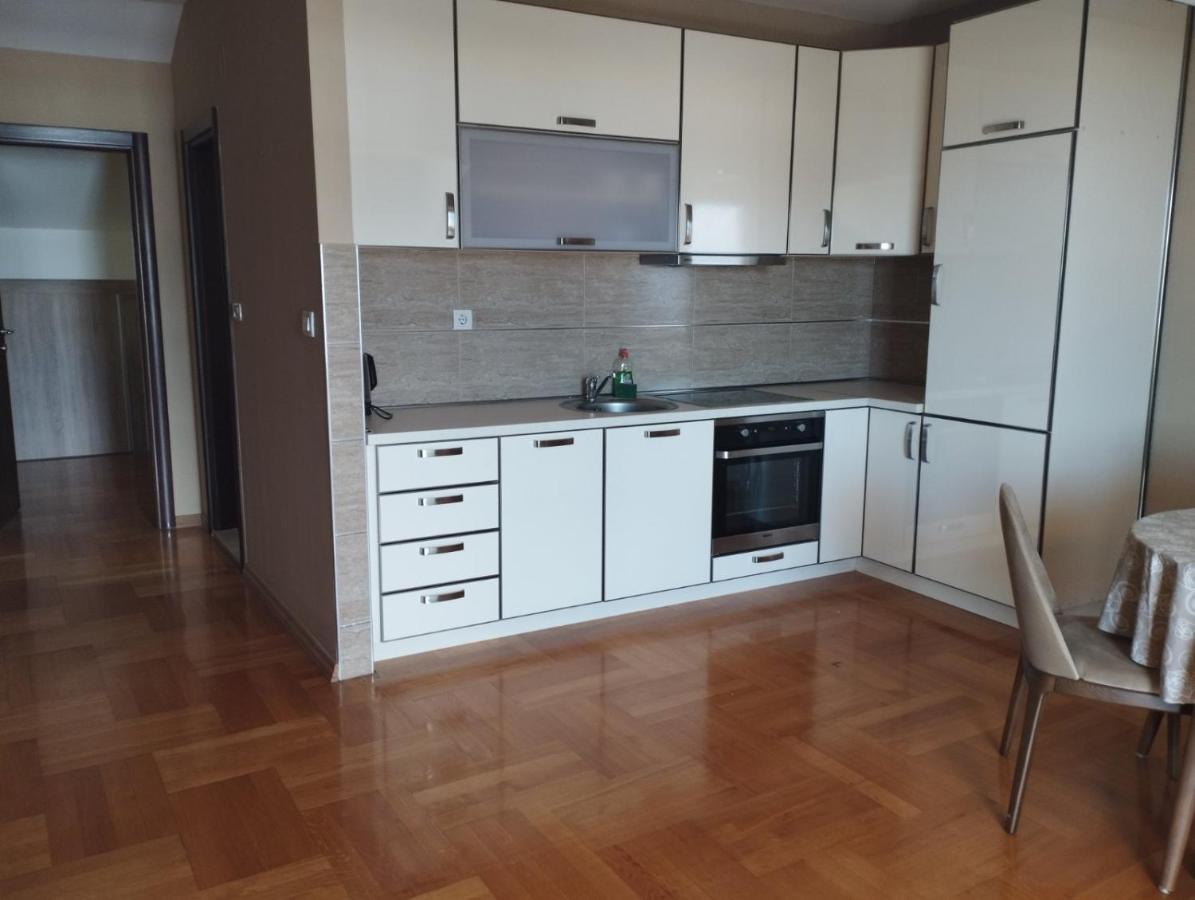 The Old Town Terrace Apartments 부드바 외부 사진