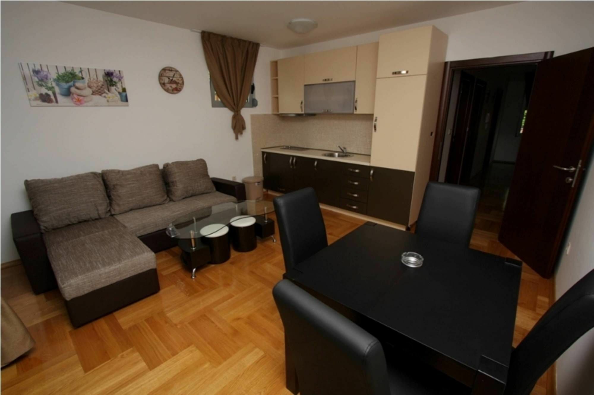 The Old Town Terrace Apartments 부드바 외부 사진