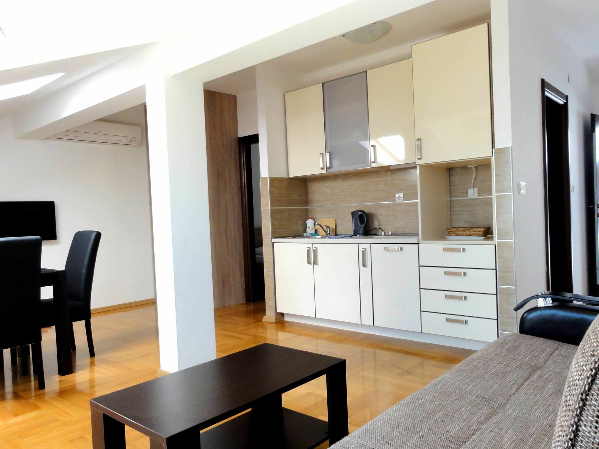The Old Town Terrace Apartments 부드바 외부 사진